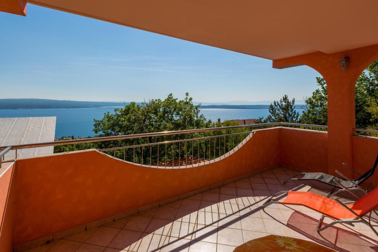 Apartmani Rino Dramalj Buitenkant foto