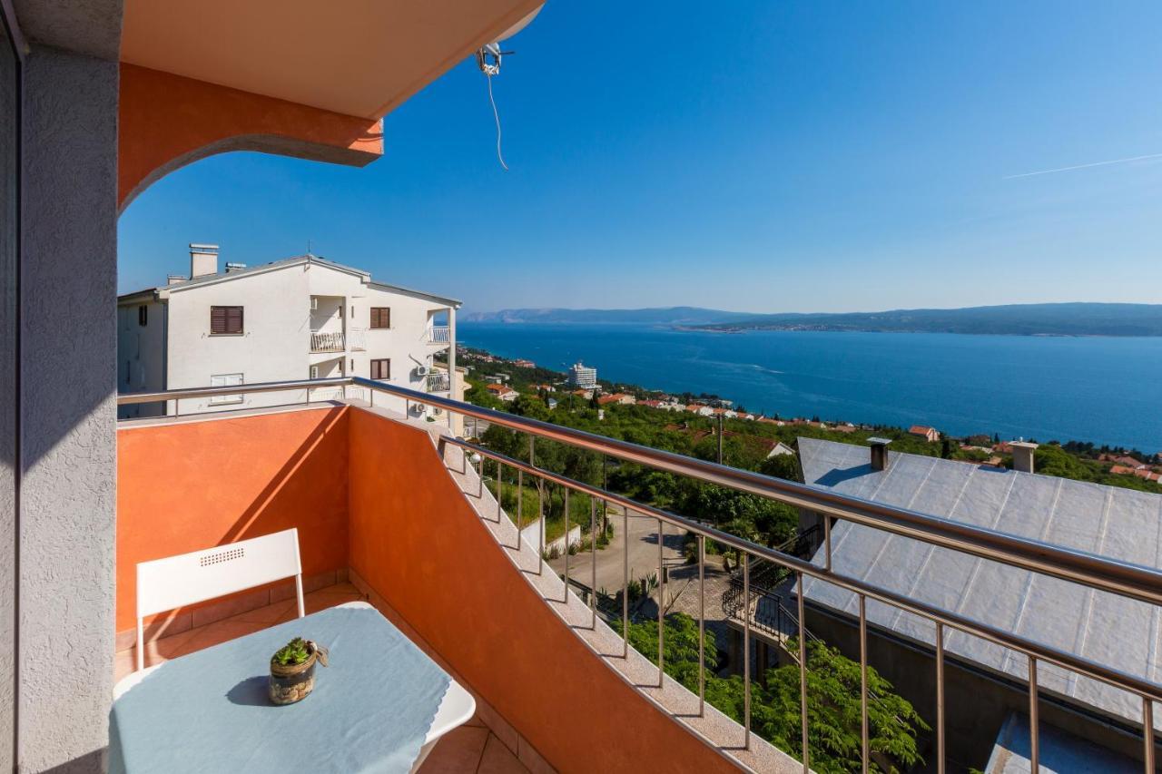 Apartmani Rino Dramalj Buitenkant foto