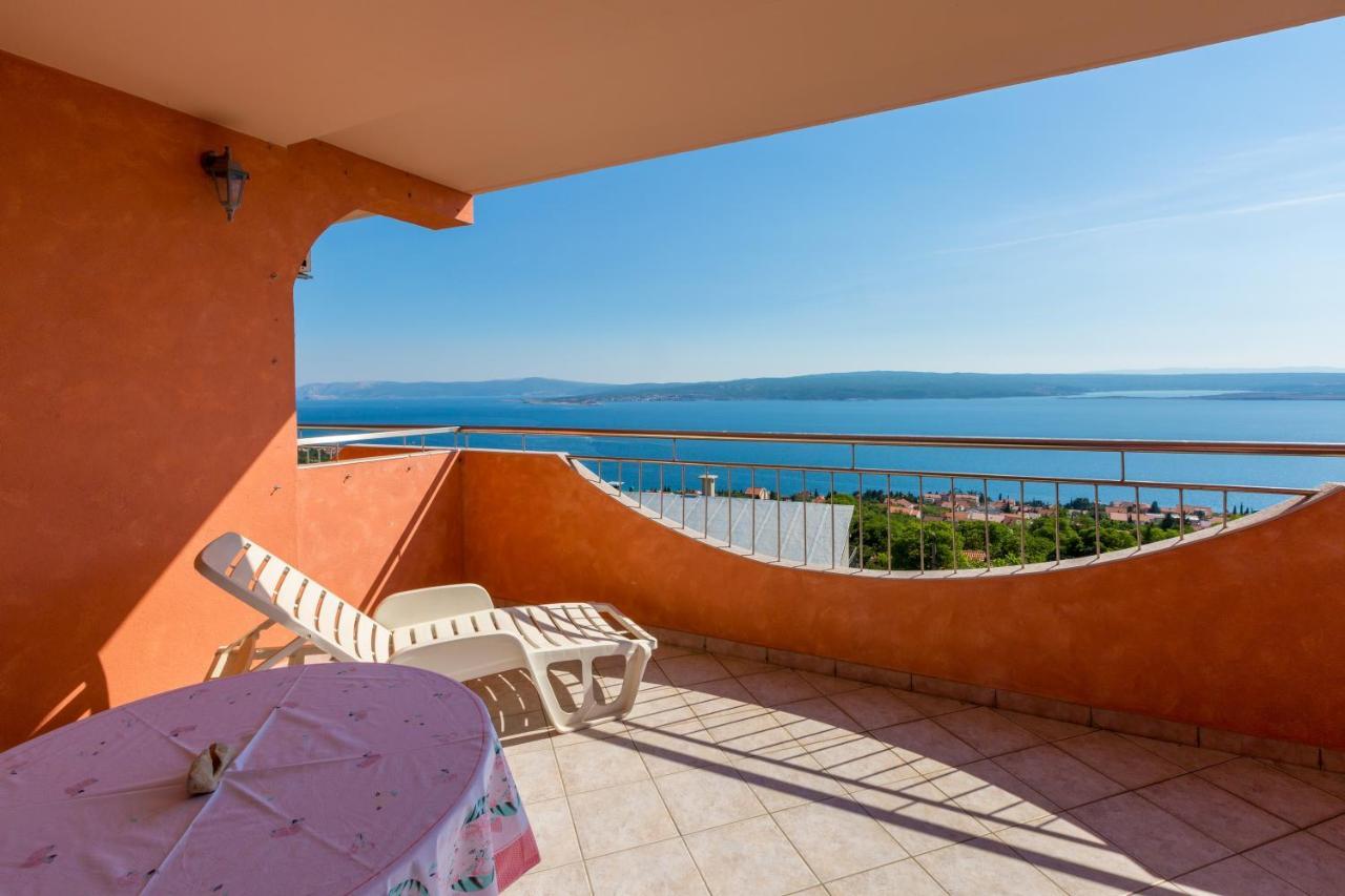 Apartmani Rino Dramalj Buitenkant foto