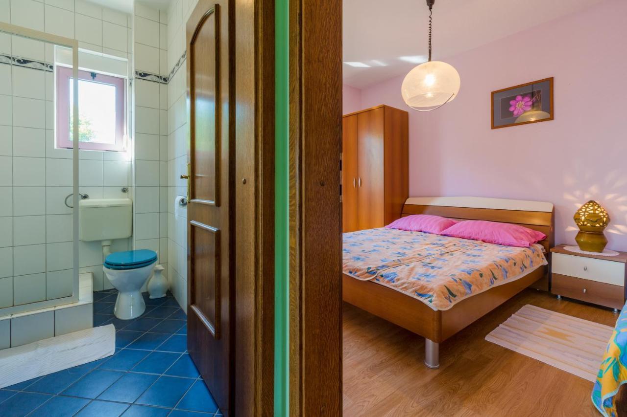 Apartmani Rino Dramalj Buitenkant foto