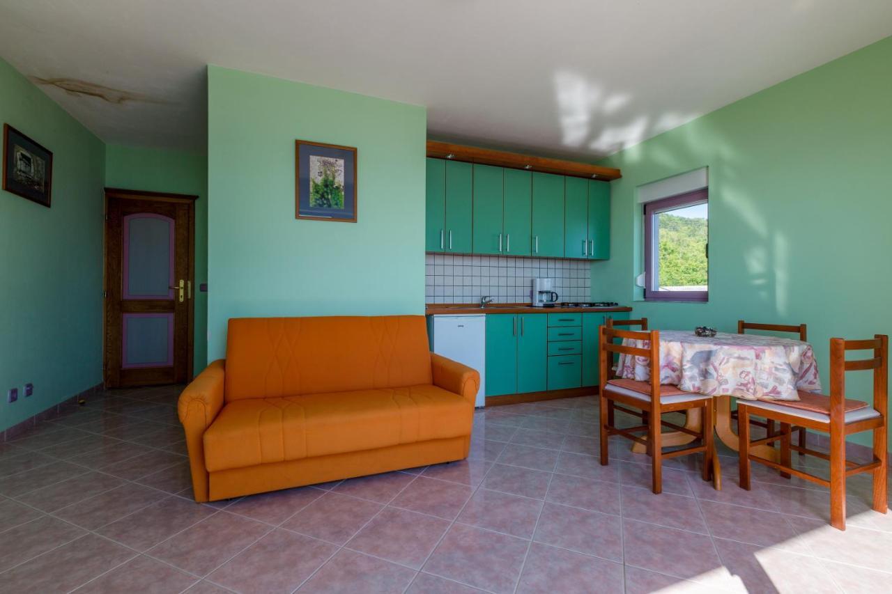 Apartmani Rino Dramalj Buitenkant foto
