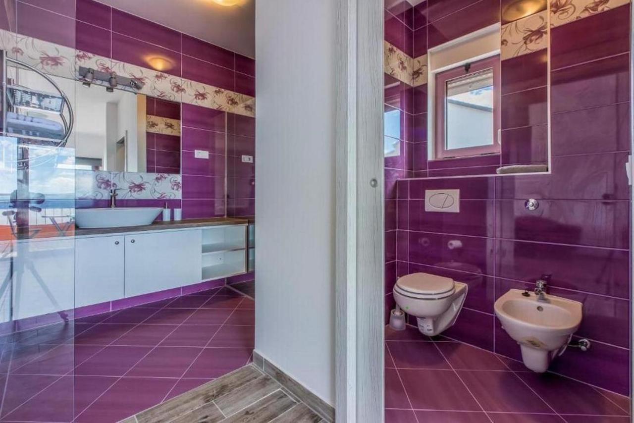 Apartmani Rino Dramalj Buitenkant foto
